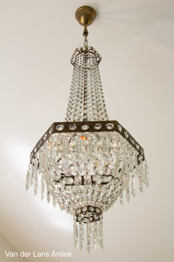 Korbluster, basket chandelier, zakkroonluchter, empire kroonluchter