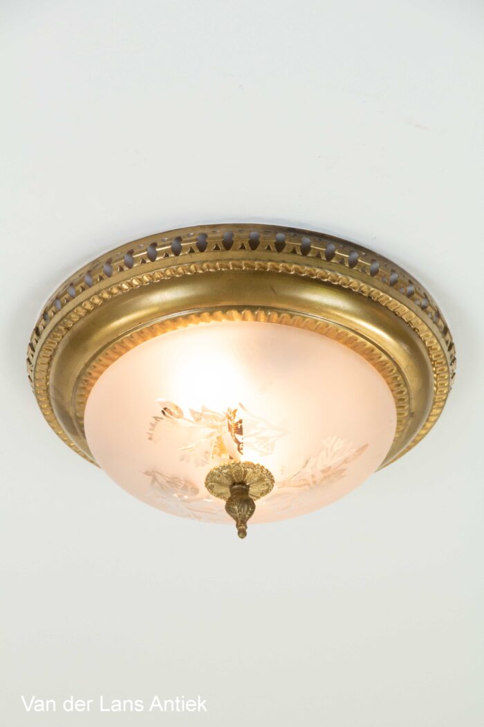 Klassische Deckenleuchte, Classic ceiling light, Klassieke plafondlamp