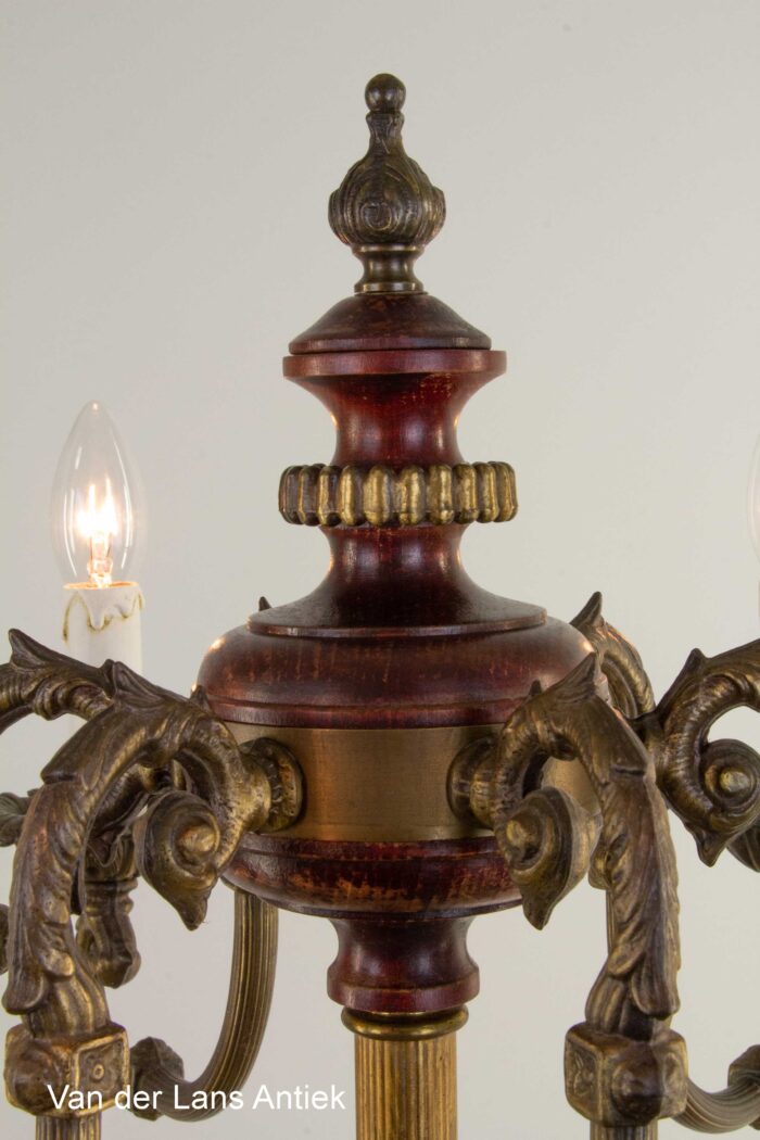 Staande kroonluchter, standing chandelier, stehender Kronleuchter