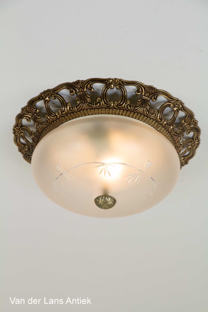 Klassische Deckenleuchte, Classic ceiling light, Klassieke plafondlamp