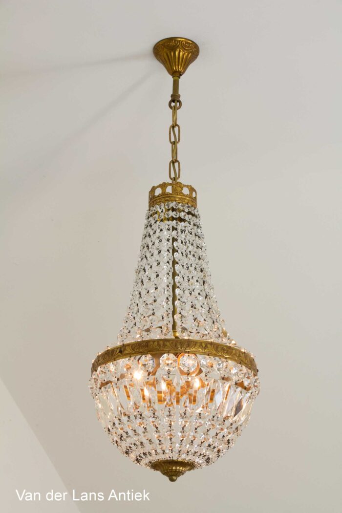 Korbluster, basket chandelier, zakkroonluchter, empire kroonluchter