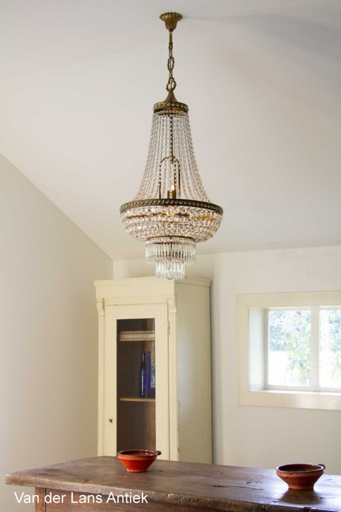 Korbluster, basket chandelier, zakkroonluchter, empire kroonluchter