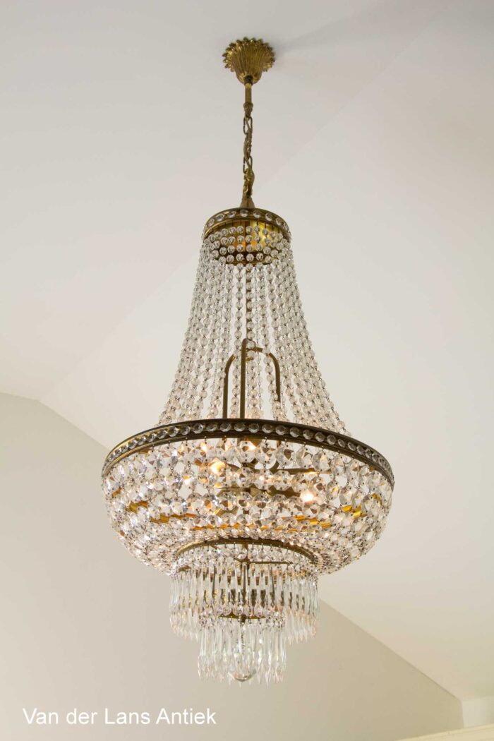 Korbluster, basket chandelier, zakkroonluchter, empire kroonluchter