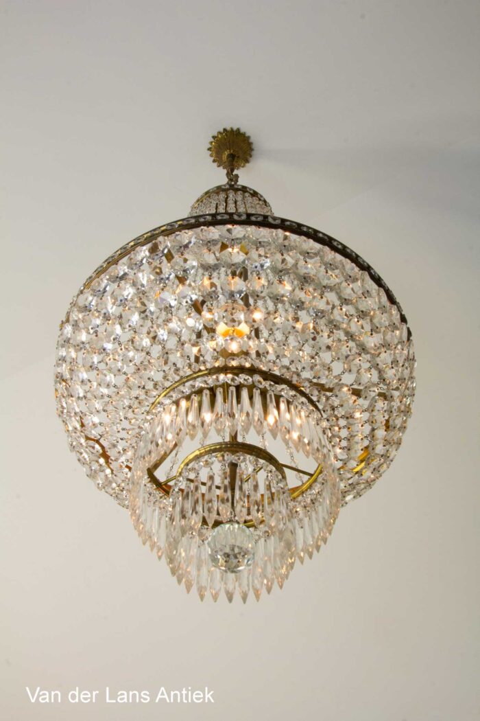 Korbluster, basket chandelier, zakkroonluchter, empire kroonluchter