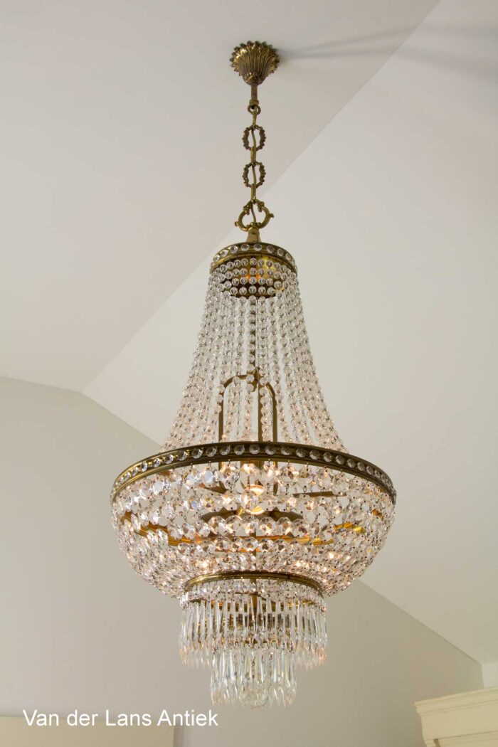 Korbluster, basket chandelier, zakkroonluchter, empire kroonluchter